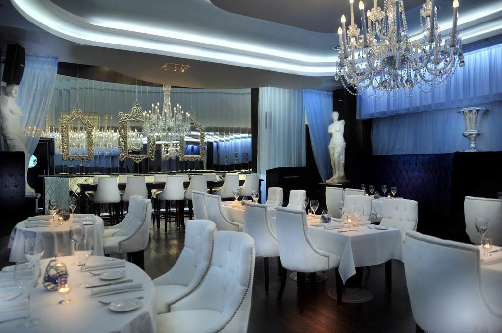 Sun City Hotel - The Gabriel Cairo Exterior foto Restaurant in the hotel