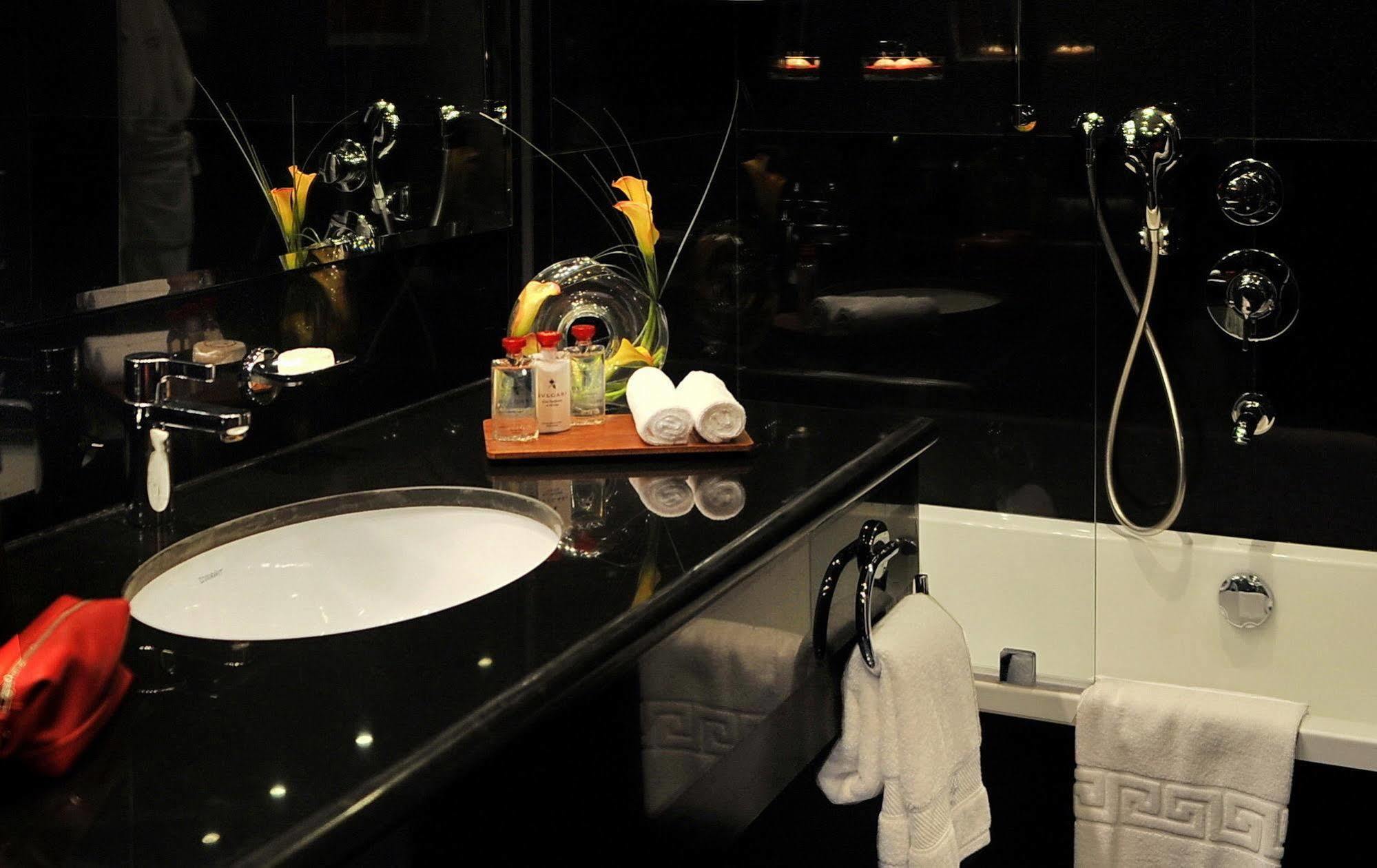 Sun City Hotel - The Gabriel Cairo Exterior foto Bathroom